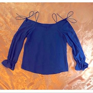 Off-The-Shoulder Long-Sleeved Blouse